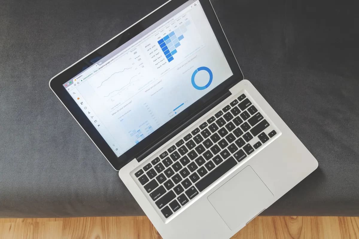 Build an Internal AI Analytics Agent: Complete Guide